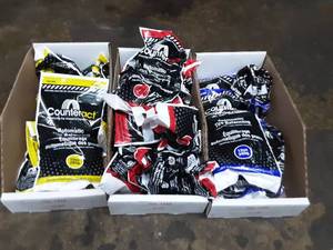 lot 116 image: Automatic Tire Balancing Beads (13-8oz 6-10oz and 7-12oz bags)