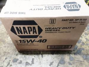 lot 120 image: New Case of Napa 1 Gallon Jugs (15w-40) Heavy Duty Diesel Oil