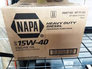 lot 121 image: New Case of Napa 1 Gallon Jugs (15w-40) Heavy Duty Diesel Oil