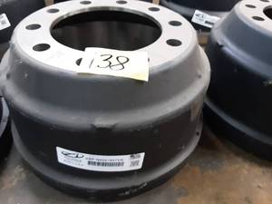 lot 138 image: Alliance Brake Drum ABPN42A1657VB Freightliner 16.5x7 Balanced