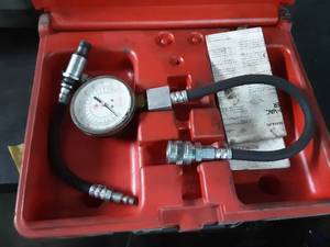 lot 70 image: Matco Tools Compression Tester