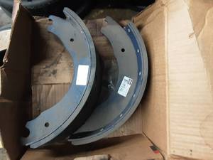 lot 150 image: Brake Shoe Kit 17164