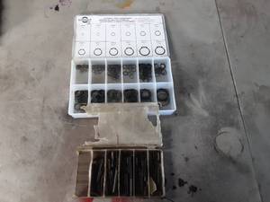 lot 250 image: 2 assorted roll-pin and external snap ring kits
