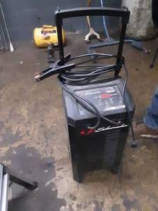 lot 299 image: Schumacher 2-250 amp battery charger booster