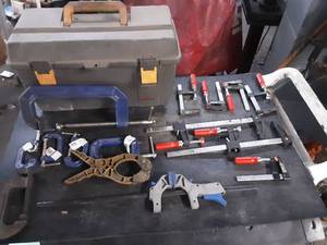 lot 318 image: Assortment of 15 Clamps (C-Clamps, Bar Clamps and Plastic Tool Box