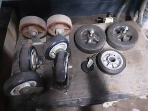 lot 341 image: 10pc Castor Wheel Assortment