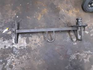 lot 372 image: Homemade Bracket to Lift off 5 Wheel Semi Plates