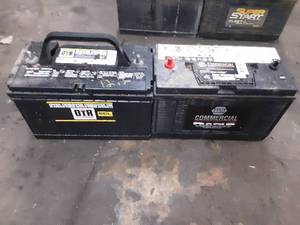 lot 394 image: 2 New Old Stock Group 31 Batteries 921, 319 ( no guarantee if good or bad)