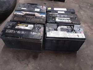 lot 399 image: 6 Batteries Sold as Cores (some may still be okay)