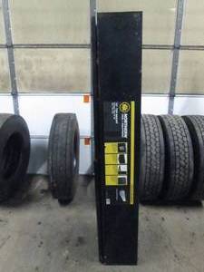 lot 382 image: Northern Tool 72 Top-Mount Tool Box