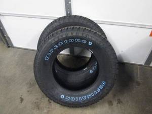 lot 386 image: Pair of Firestone Destination XT LT 24575R17 Load Range E