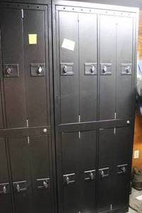 lot 418 image: 8 Bank Set of Lockers with Key 30x21x81