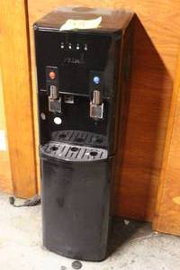lot 431 image: Primo Hot and Cold Water Dispenser