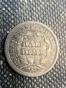 lot 18A image: 1853 US SEATED HALF DIME AU58