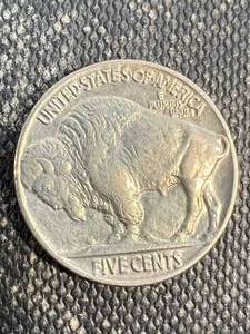 lot 25A image: 1936 US BUFFALO NICKEL UNC
