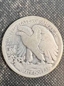 lot 08 image: 1918 US WALKING LIBERTY HALF DOLLAR