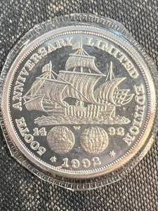 lot 33 image: 1 TROY OZ .999 FINE SILVER COLUMBIAN COMMEMORATIVE COIN