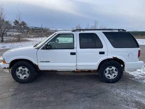 2002 Chevrolet Blazer LS - 4X4