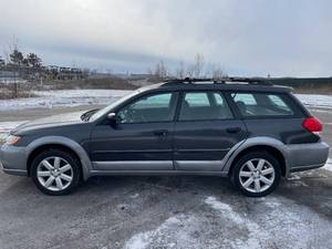 2009 Subaru Outback 2.5I - AWD