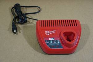 Milwaukee M12 Battery Charger