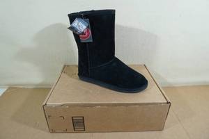 Lamo Womens 9 Inch Snow Boot -Size 10, Black