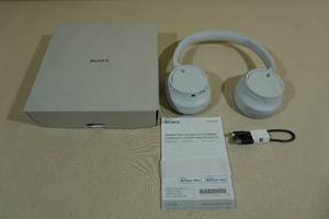 Sony Wireless Noise Canceling Stereo Headset