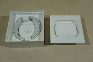 Apple AirPods Pro 2nd Generation with MagSafe Charging Case
