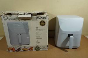 Cruxgg Touch-Activated 6 Quart Air Fryer