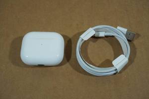 Apple Airpods 3rd Generation with MagSafe Charging Case