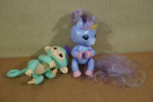 2 Fingerlings -Monkey & Unicorn