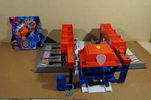 Paw Patrol Big Truck Stop HQ Playset with Zuma Jet Boat Set