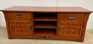 lot 92 image: BROYHILL Mission Style Entertainment Media Console