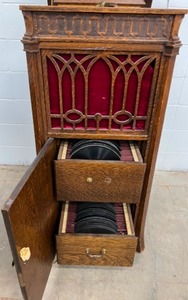 lot 96 image: Antique EDISON Victrola Record Player wRecords