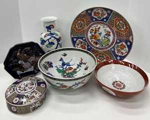 lot 61 image: Variety of Asian China Plates, Bowls and Vase - QTY 6