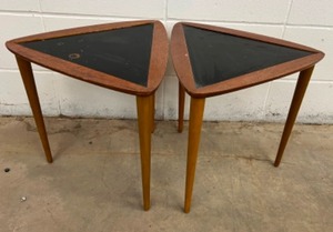 lot 124 image: Set of Triangle MCM Stacker SideEnd Tables