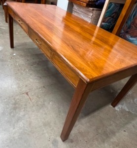 lot 135 image: Very Large Executive Desk or Dining Room Table