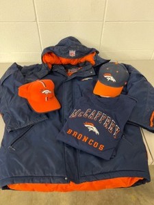 lot 182 image: 4pc Denver Broncos NFL Logo Merchandise