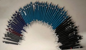 lot 199 image: 61 Vintage PENTEL .7mm Mechanical Pencils