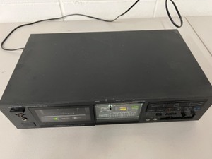 lot 201 image: Vintage ONKYO Cassette Tape Stereo