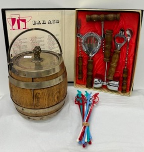 lot 207 image: Vintage Barrel Wood Ice Bucket wBar Set Book