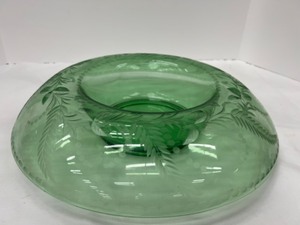 lot 220 image: Vintage Uranium Depression Glass Green Console Table Centerpiece Etched