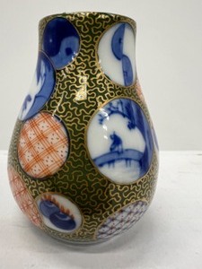 lot 230 image: Miniature Patchwork Pattern Asian Japanese Vase