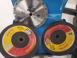 lot 291 image: RYOBI Tabletop 8-14 Radial Arm Saw wCircular Saw Blades
