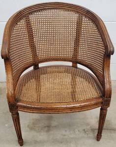 lot 257 image: Vintage Hekman Hollywood Regency Style Barrel Cane Chair