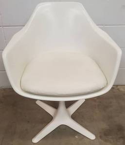 lot 330 image: MCM Burke Tulip Style Swivel Armchair