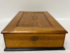 lot 251 image: Vintage Mystery Wooden Locking Box with Velvet Lid