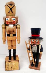lot 404 image: 2 Vintage German Holiday Nutcrackers