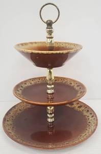 lot 414 image: Vintage Carefree Pottery 3 Tiered Tidbit Tray