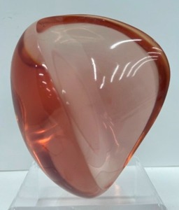 lot 430 image: Rare Louis Von Koelnau Lucite Poly-Resin Biomorophic Sculpture Signed Pink Clear