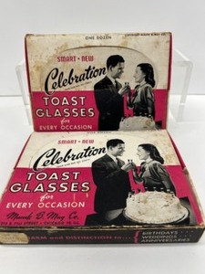lot 460 image: Vintage Glass Toasting Cups Cake Decorating Toastettes 24 Total